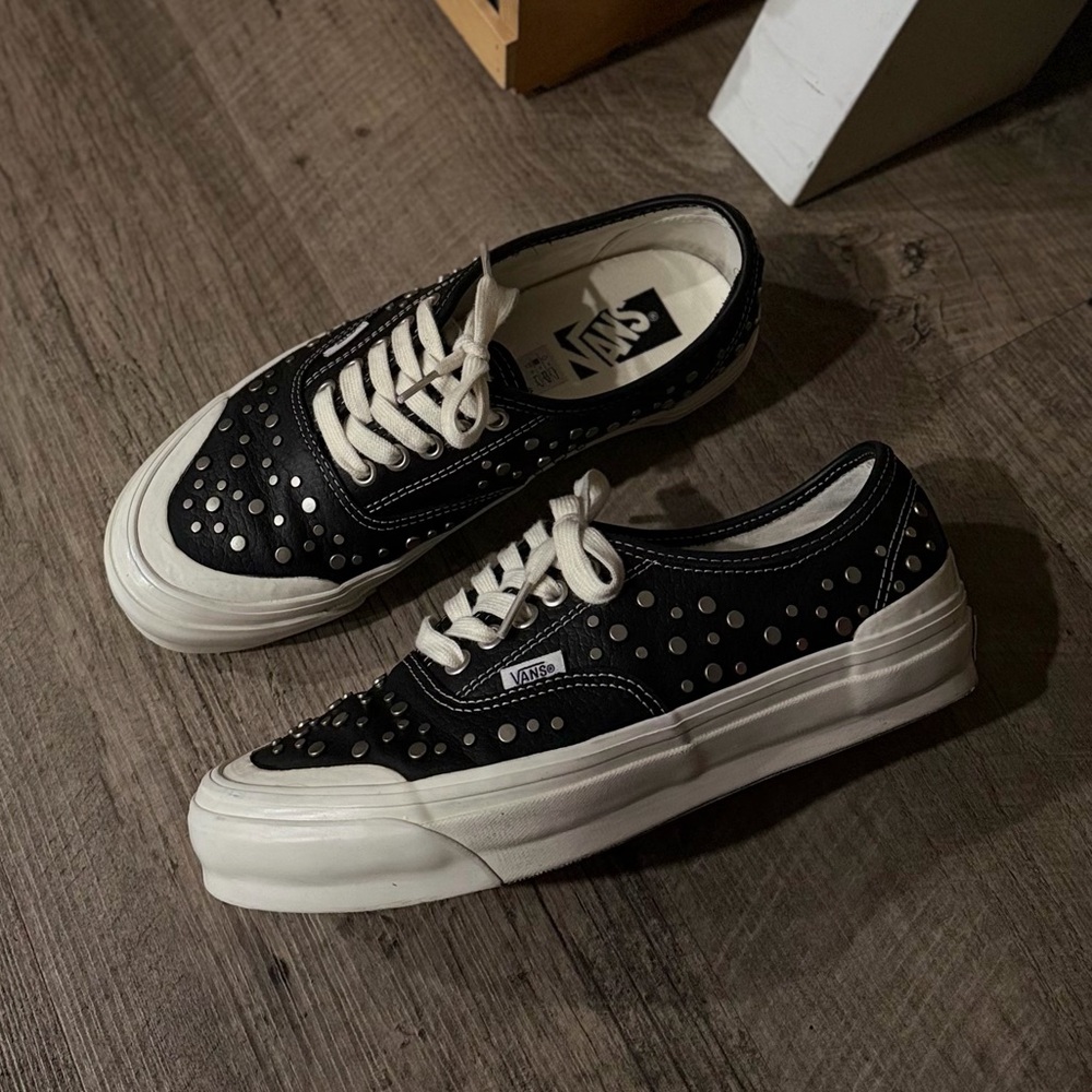 Vans Black and White Dot Sneakers